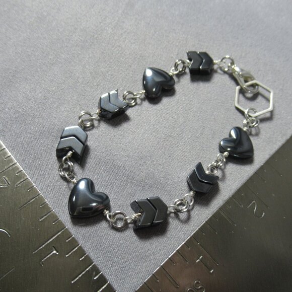 Hearts and Hematite Bracelet, Silver Chain - Picture 5 of 6